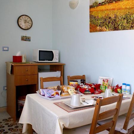 Bed And Breakfast Sommavesuvio Pollena Trocchia Екстериор снимка